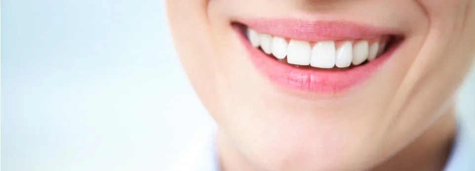 Sbiancamento denti Somma Lombardo